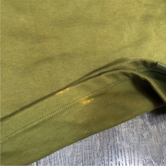 Puma Women’s Crop Top Sweatshirt Size S/P - Picture 4 of 10